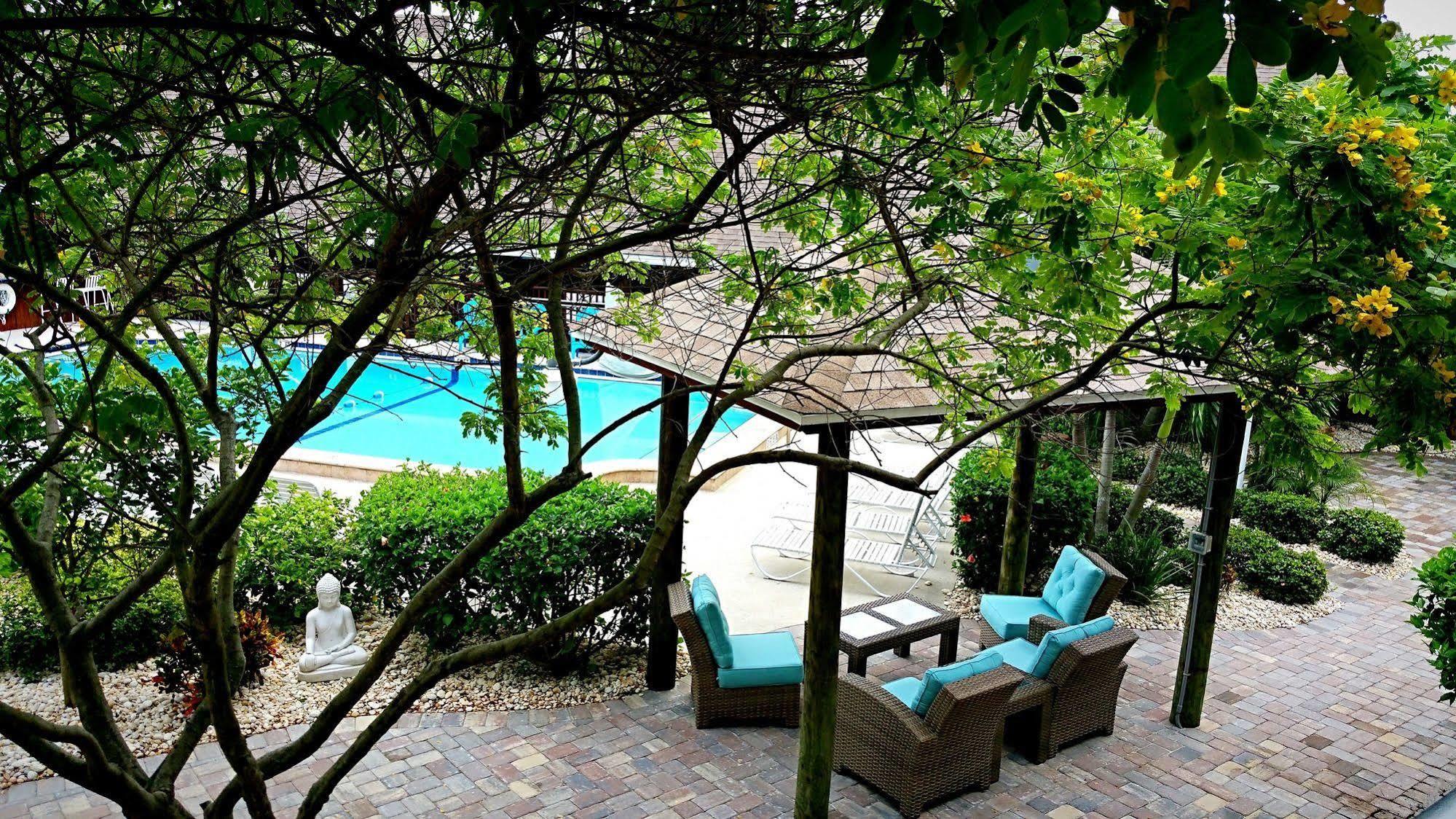Dolphin Key Resort - Cape Coral Eksteriør billede
